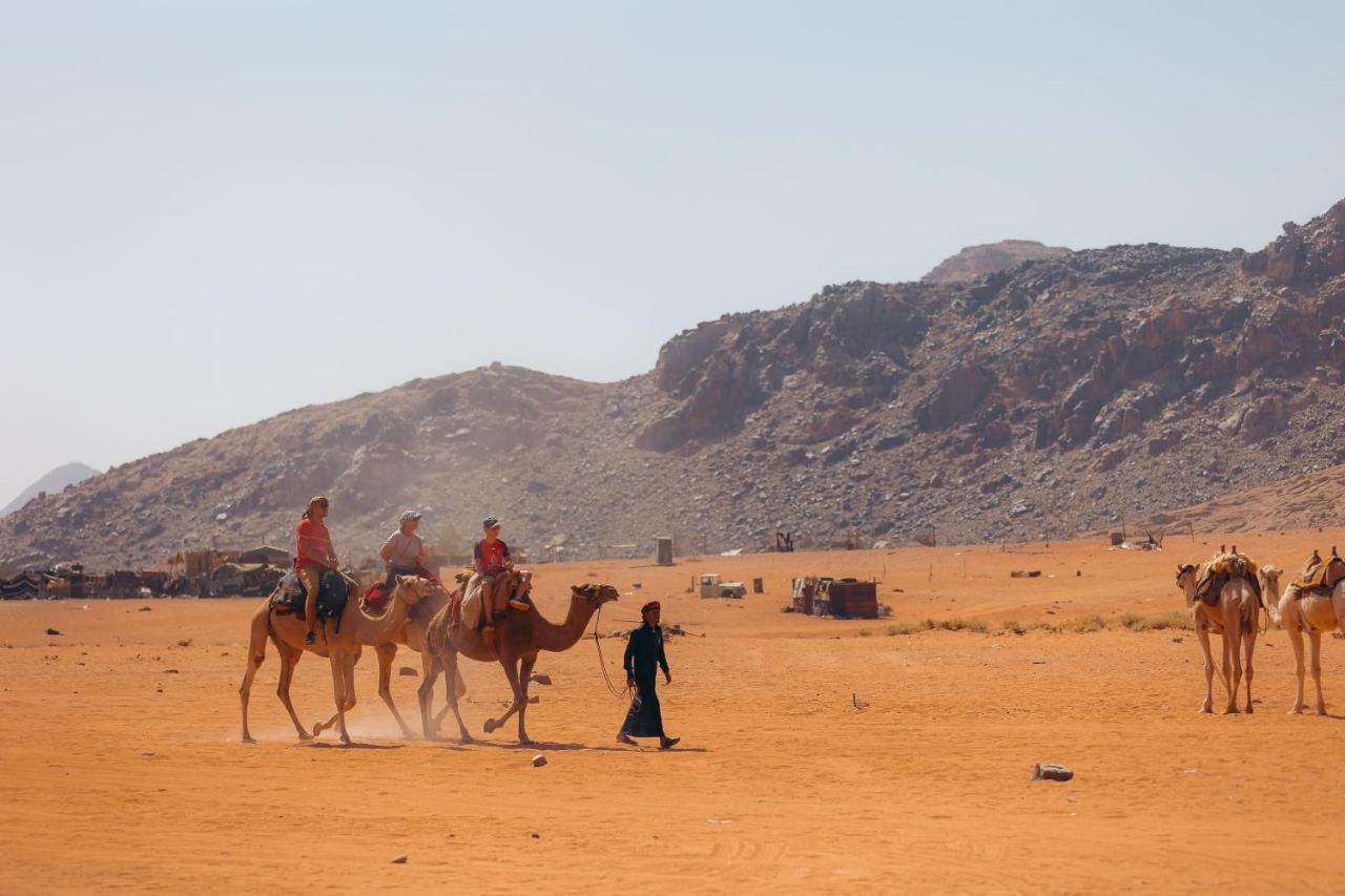 Hotel Magic Bedouin Star & Tours Wadi Rum Exterior foto